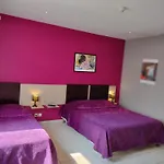 Savary 2* La Rochelle (Charente-Maritime)