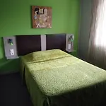 Savary Hotell 2*