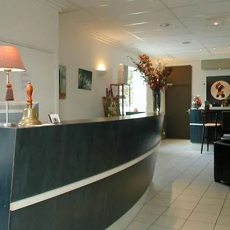 Savary Hotel