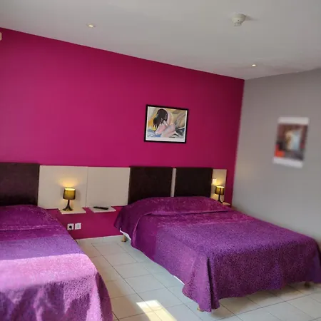 Savary 2* La Rochelle (Charente-Maritime)