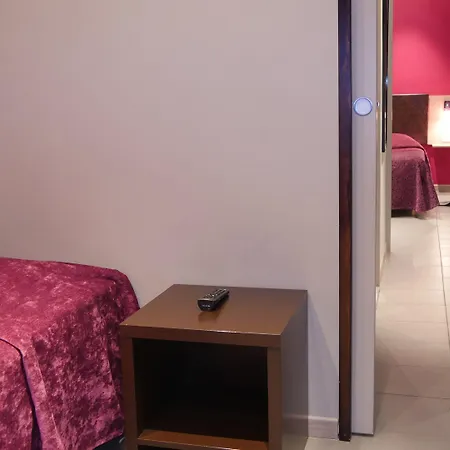 Savary Hotel