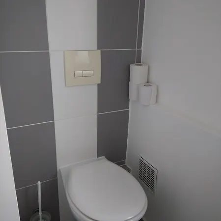 Savary Szálloda 2*