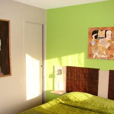 Hotel Savary 2*