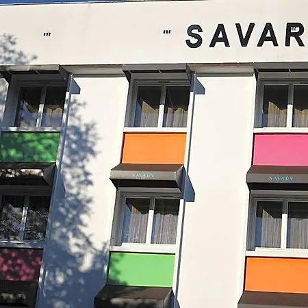 Savary Hotell 2*