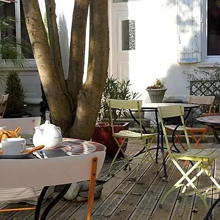 Savary Hotell