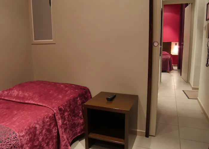 Hotel Savary La Rochelle (Charente-Maritime)